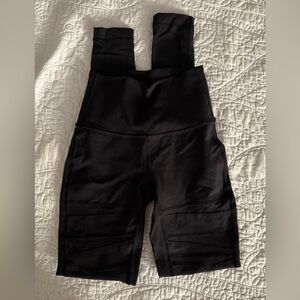lululemon athletica black mesh leggings size 2